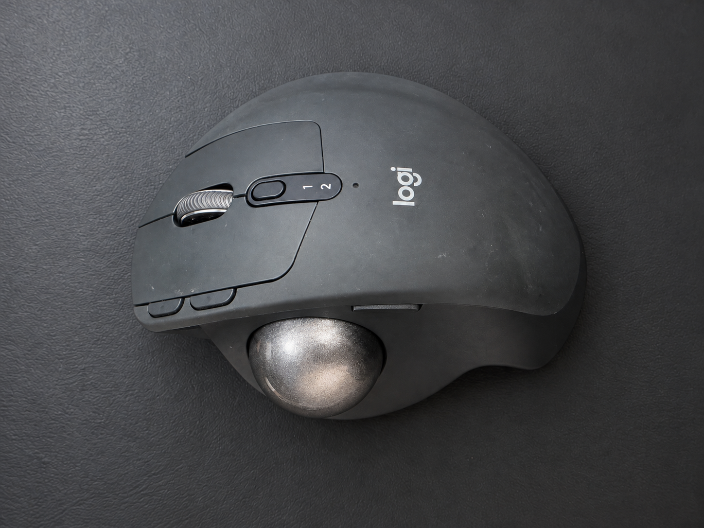 約2年使用したロジクールMX ERGOの本体